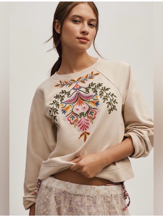 Anthropologie Tops - Anthropologie Cream Embroidered Floral Crewneck Sweatshirt
